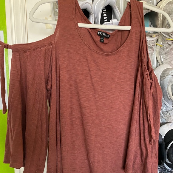 OBO! Express Cold Shoulder Women's Top - Picture 2 of 5